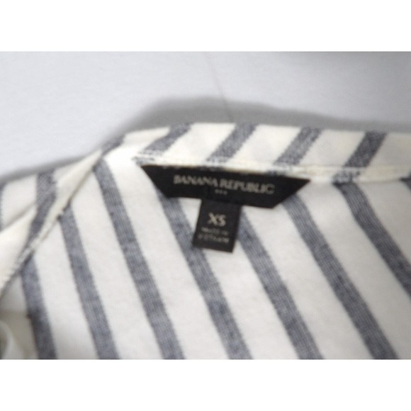 Banana Republic XS Asymmetrical Off the Shoulder Top Shirt Blouse White Striped - Picture 10 of 11